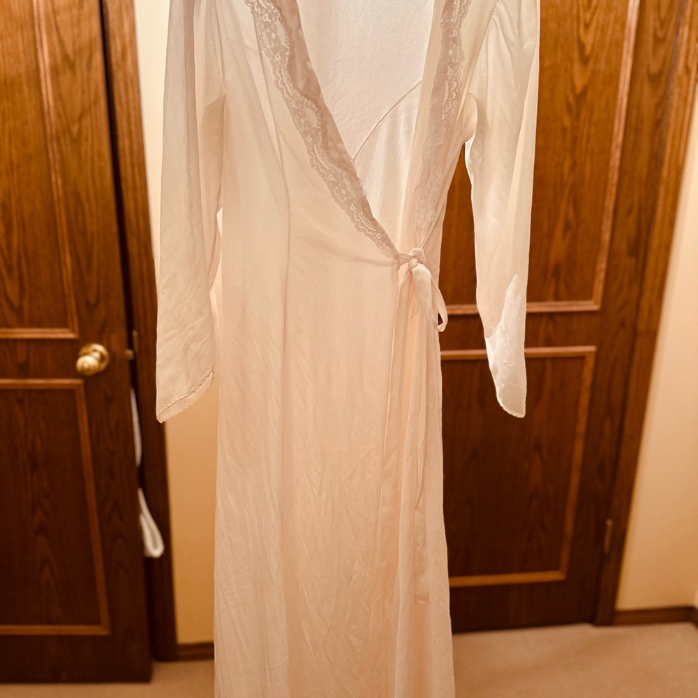 Vintage Bridal Robe